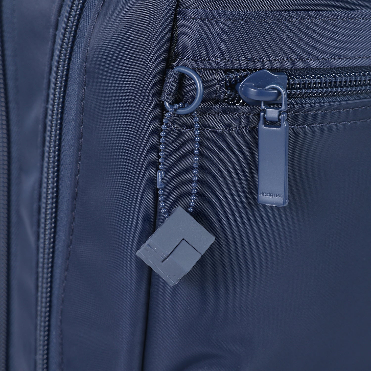 AVA | Square Backpack 15.4" + RFID - Image 7