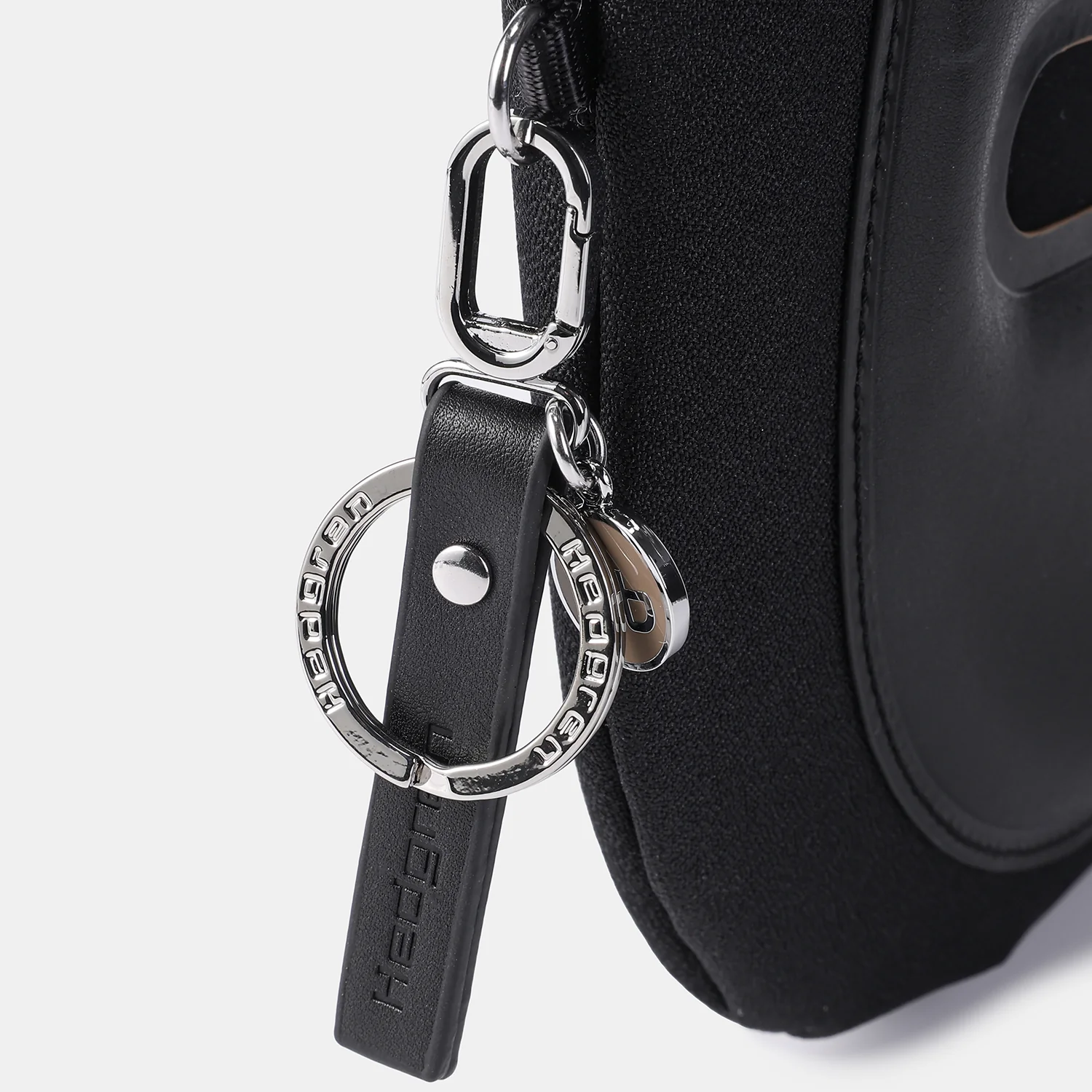 BONBON L | Halfmoon Crossbody L + RFID - Image 5