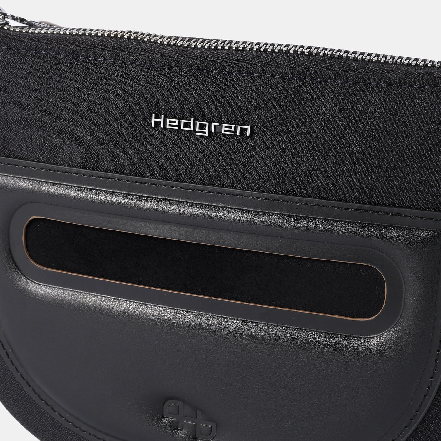 BONBON S | Halfmoon Crossbody S + RFID - Image 4