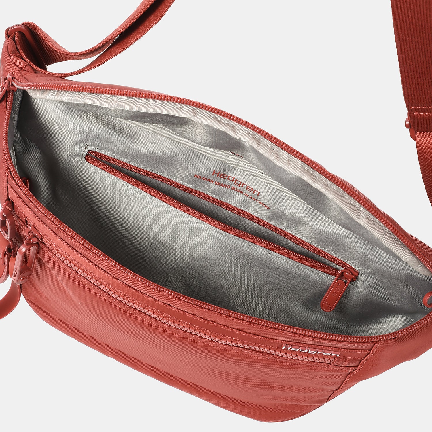 BRANCO | Sling Crossbody + RFID | 100% Recycled RPET - Image 6