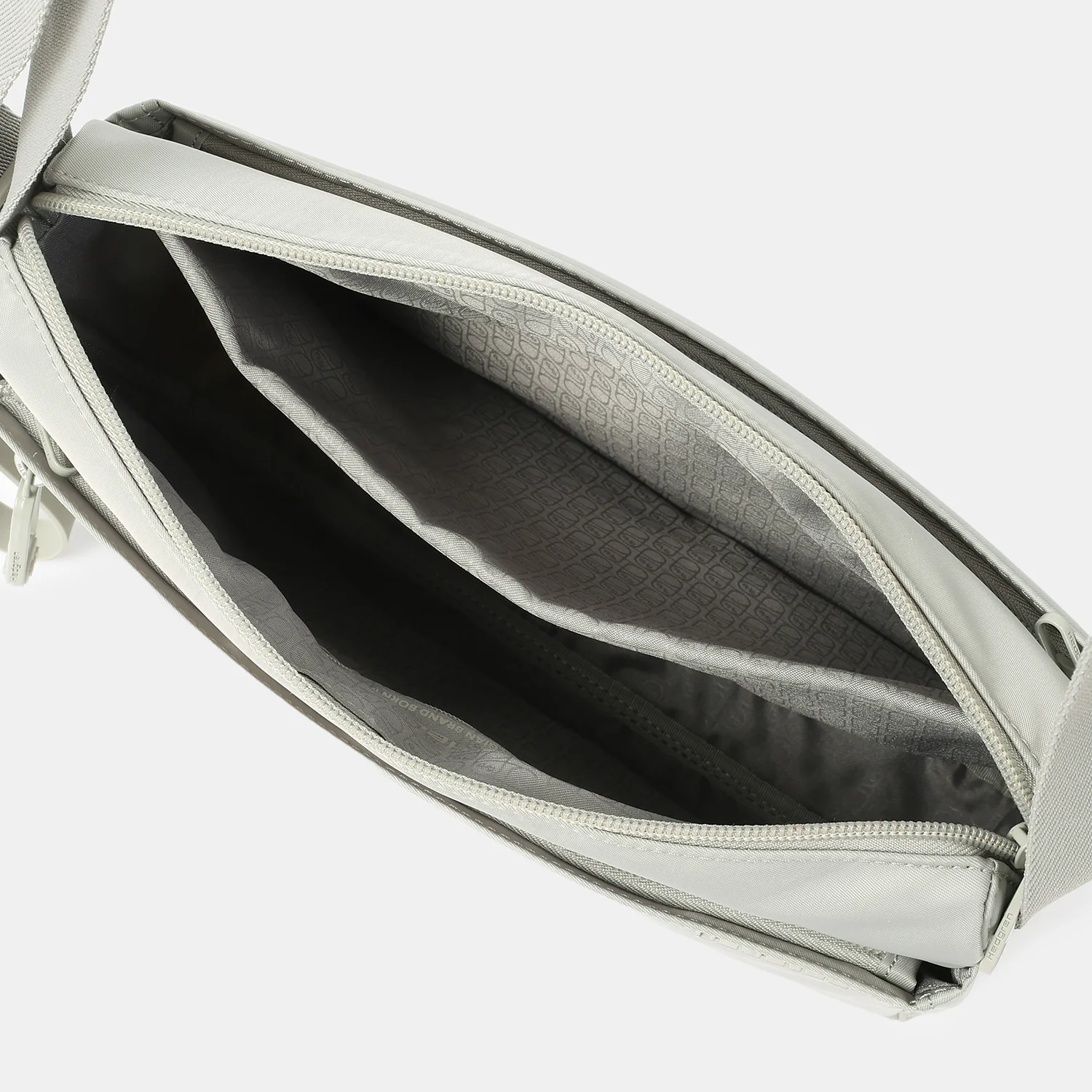 EYE Medium | Crossbody M + RFID | 100% Recycled RPET - Image 6
