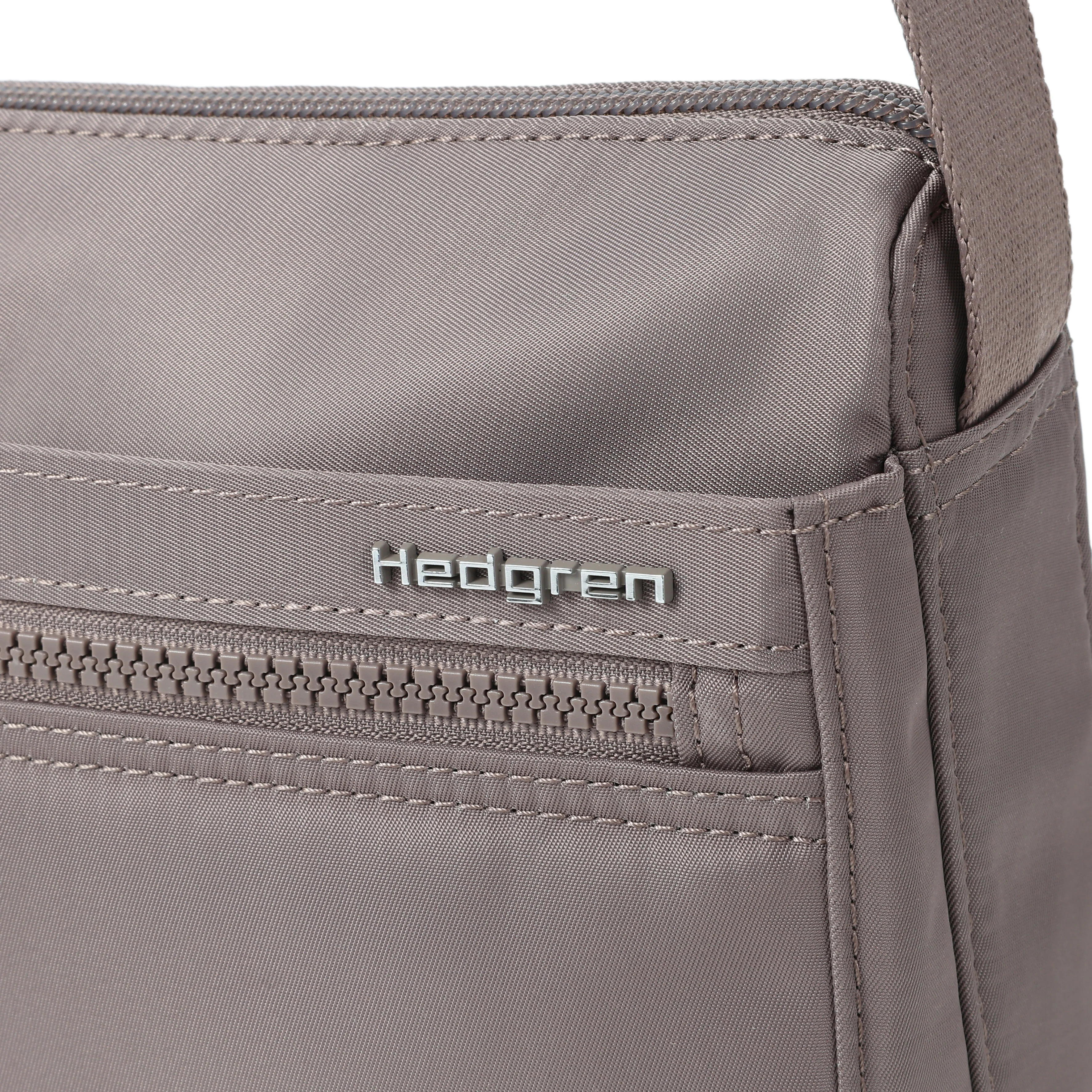 EYE Medium | Crossbody M + RFID | 100% Recycled RPET - Image 4
