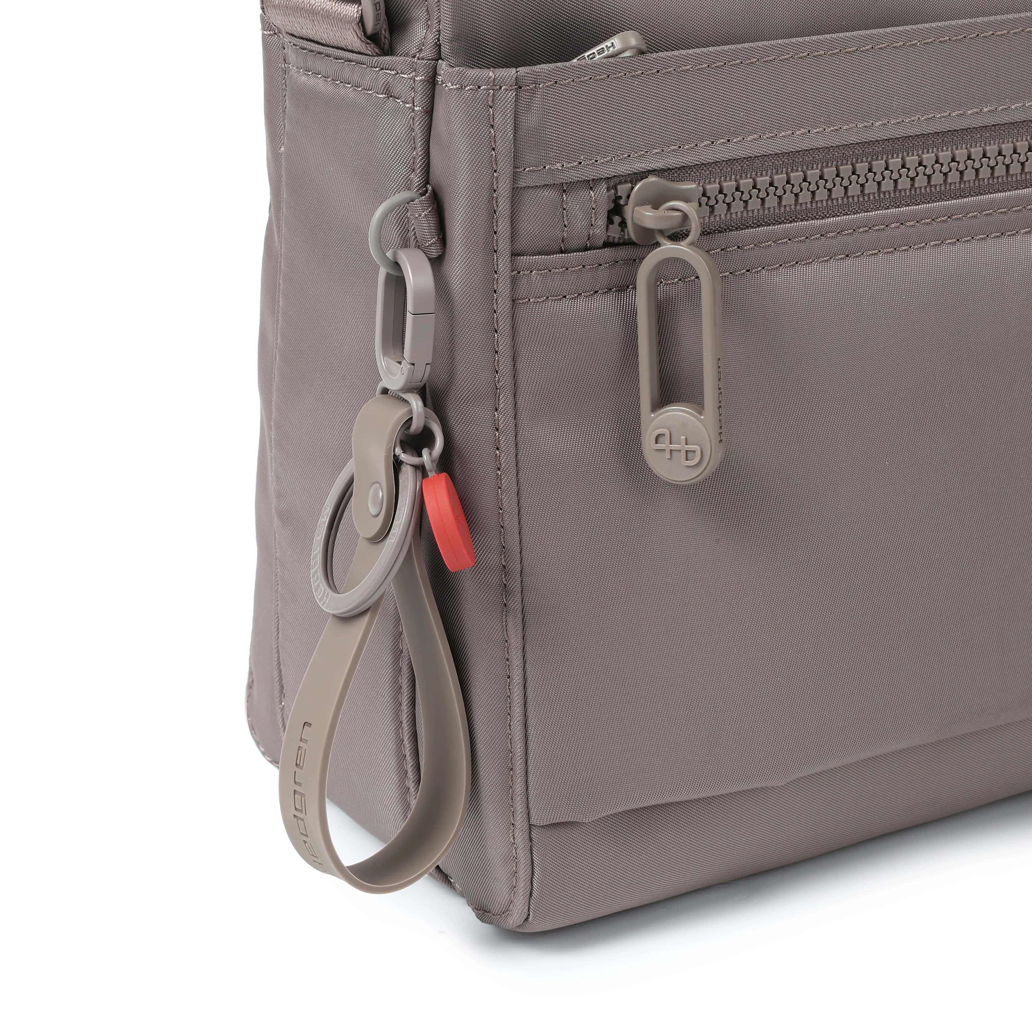 EYE Medium | Crossbody M + RFID | 100% Recycled RPET - Image 5