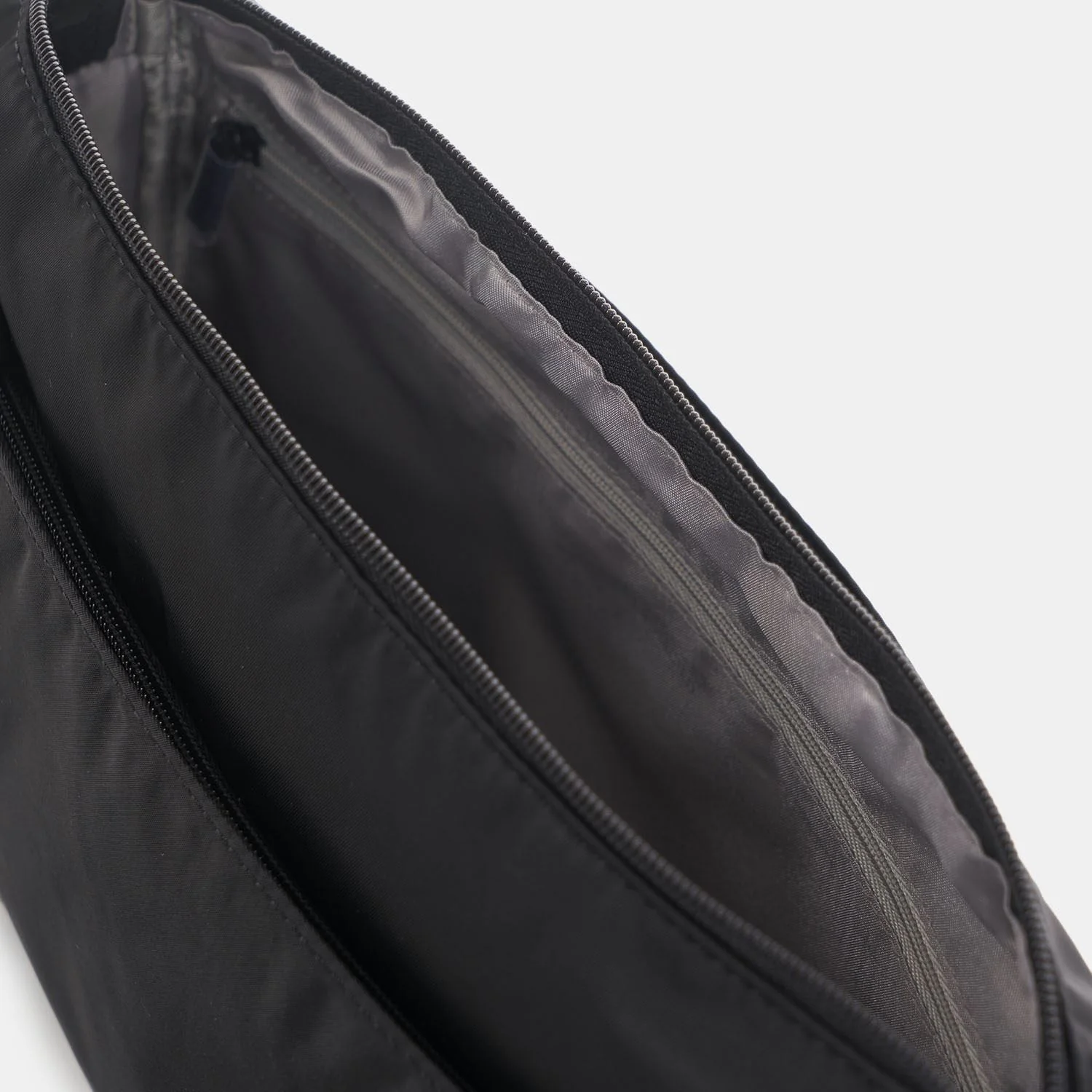 EYE Medium | Crossbody M + RFID - Image 9