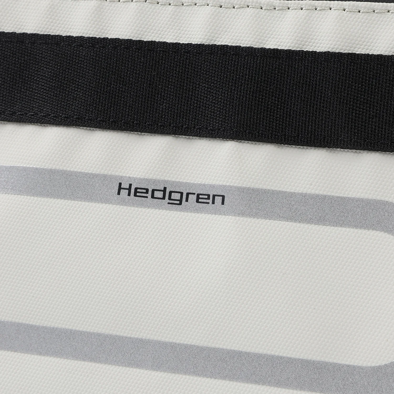 ICHI S | Small Crossbody + RFID - Image 4