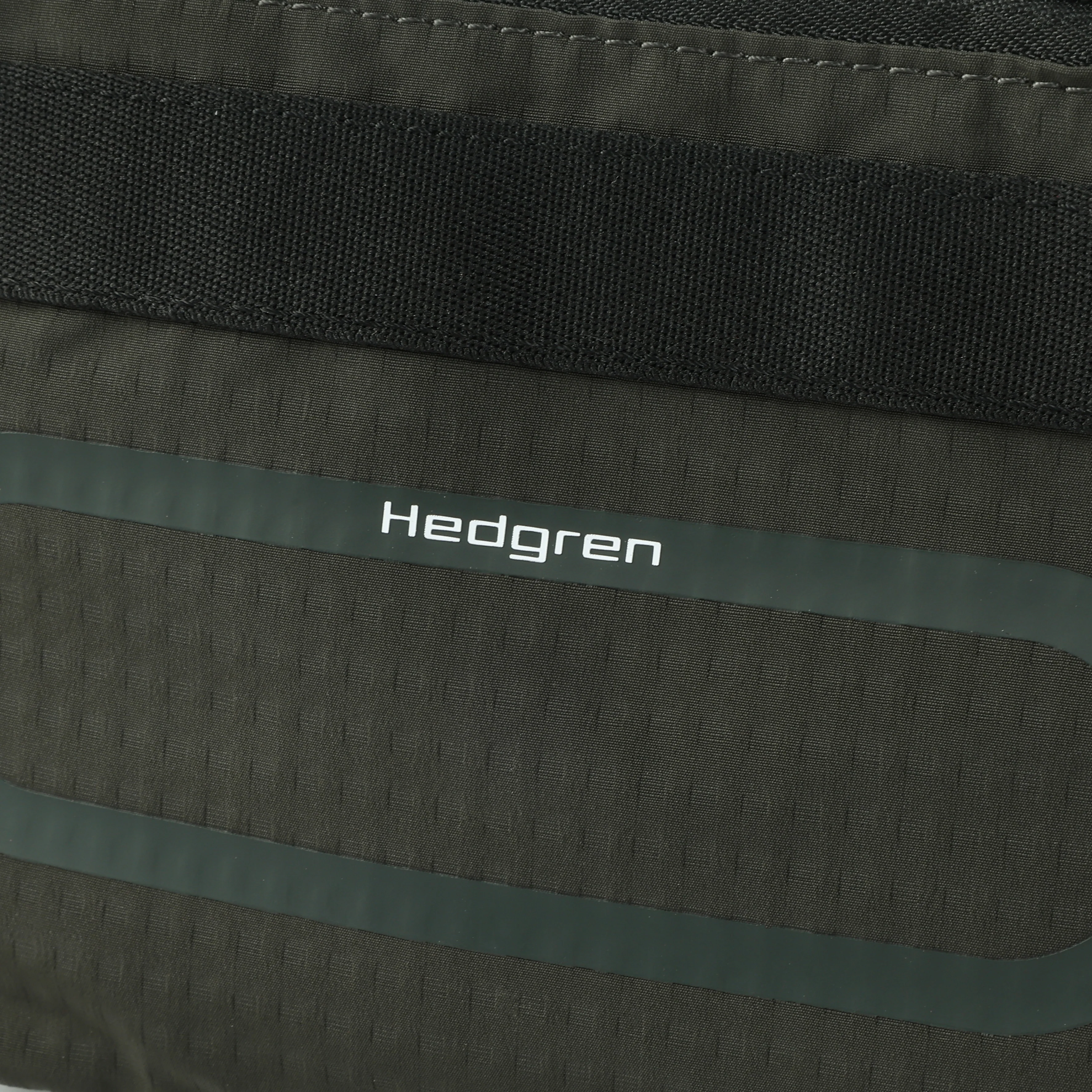 ICHI S | Small Crossbody + RFID - Image 4