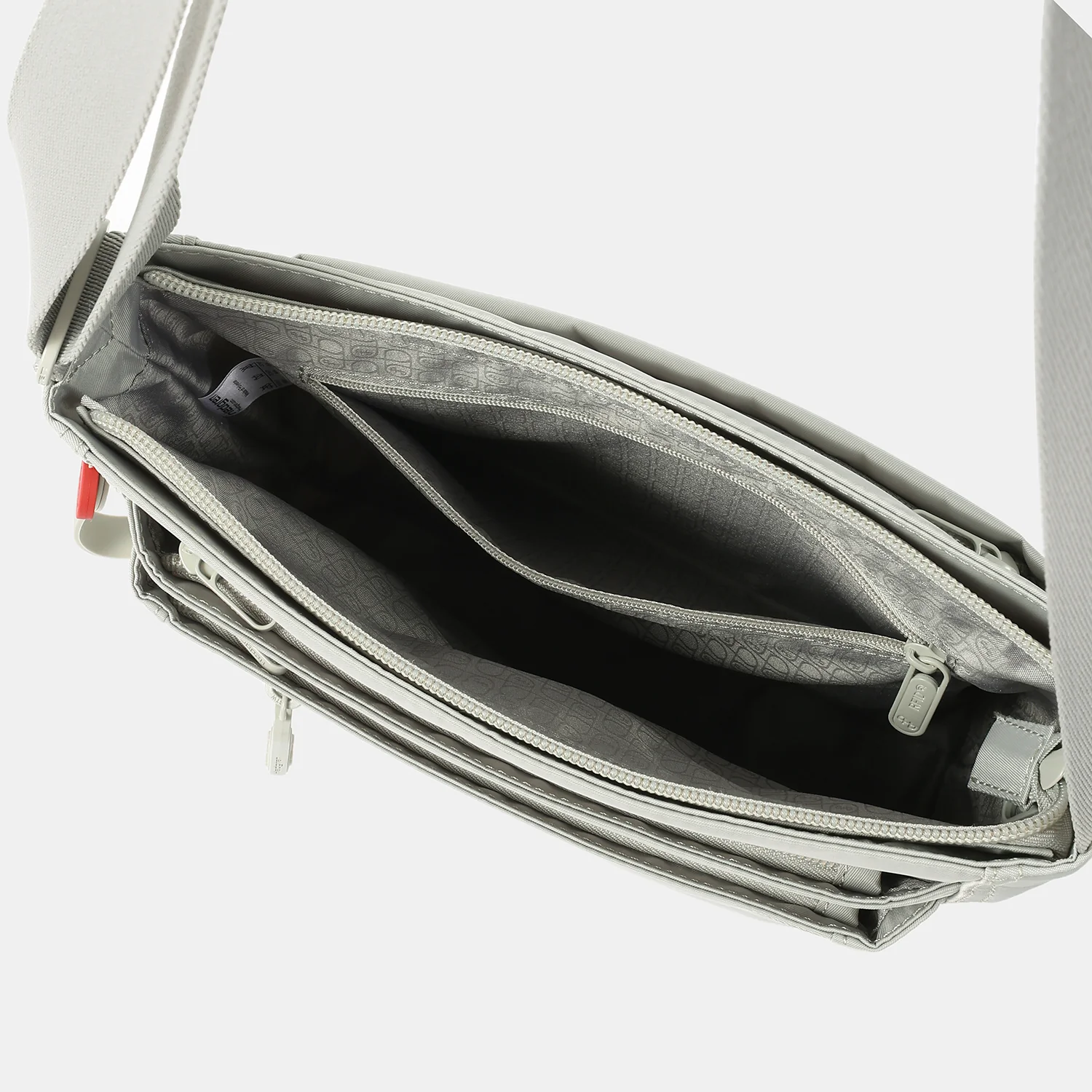 ORVA | Crossbody + RFID | 100% Recycled RPET - Image 6
