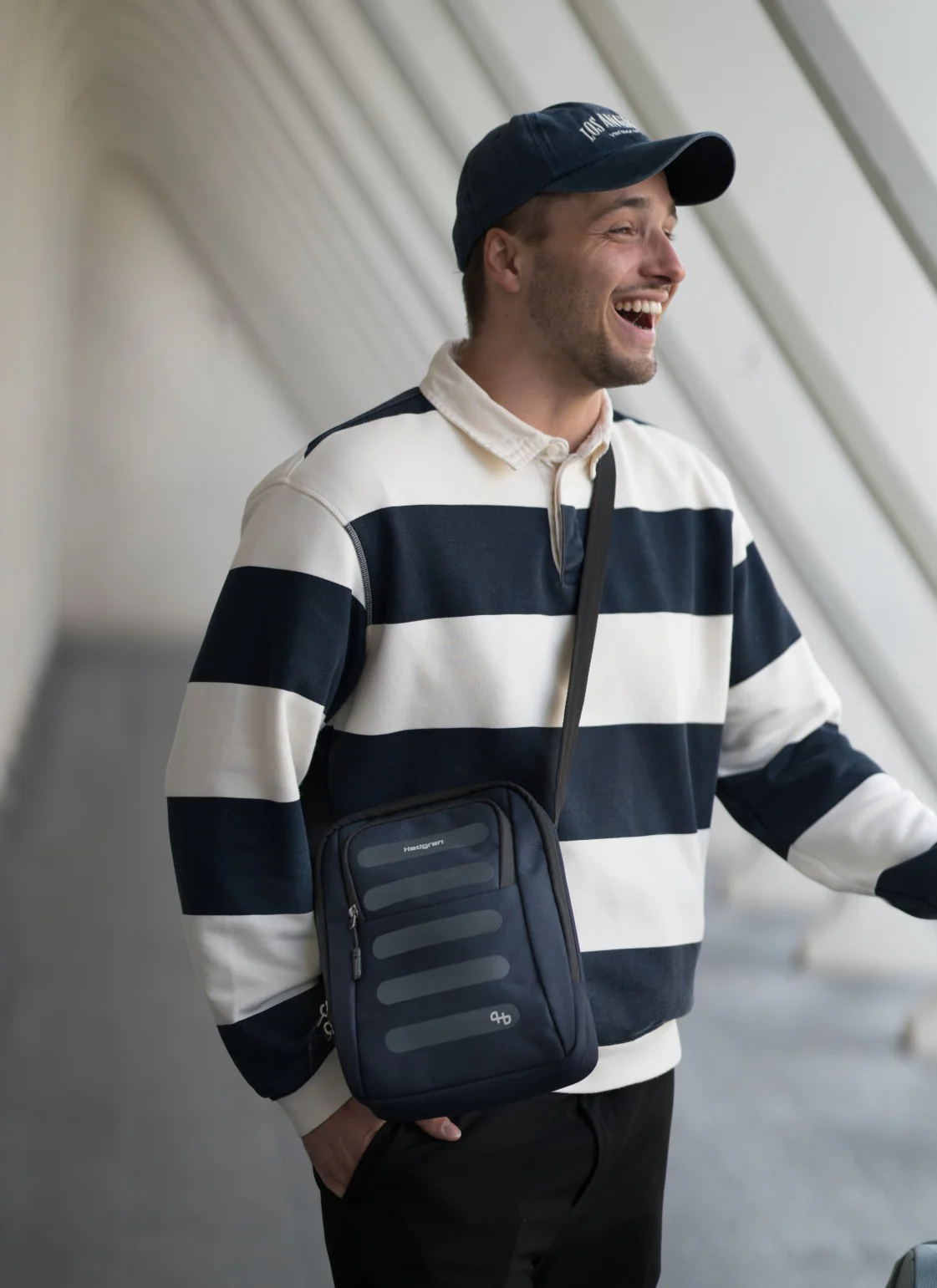 RELAX M | Vertical Crossover M + RFID