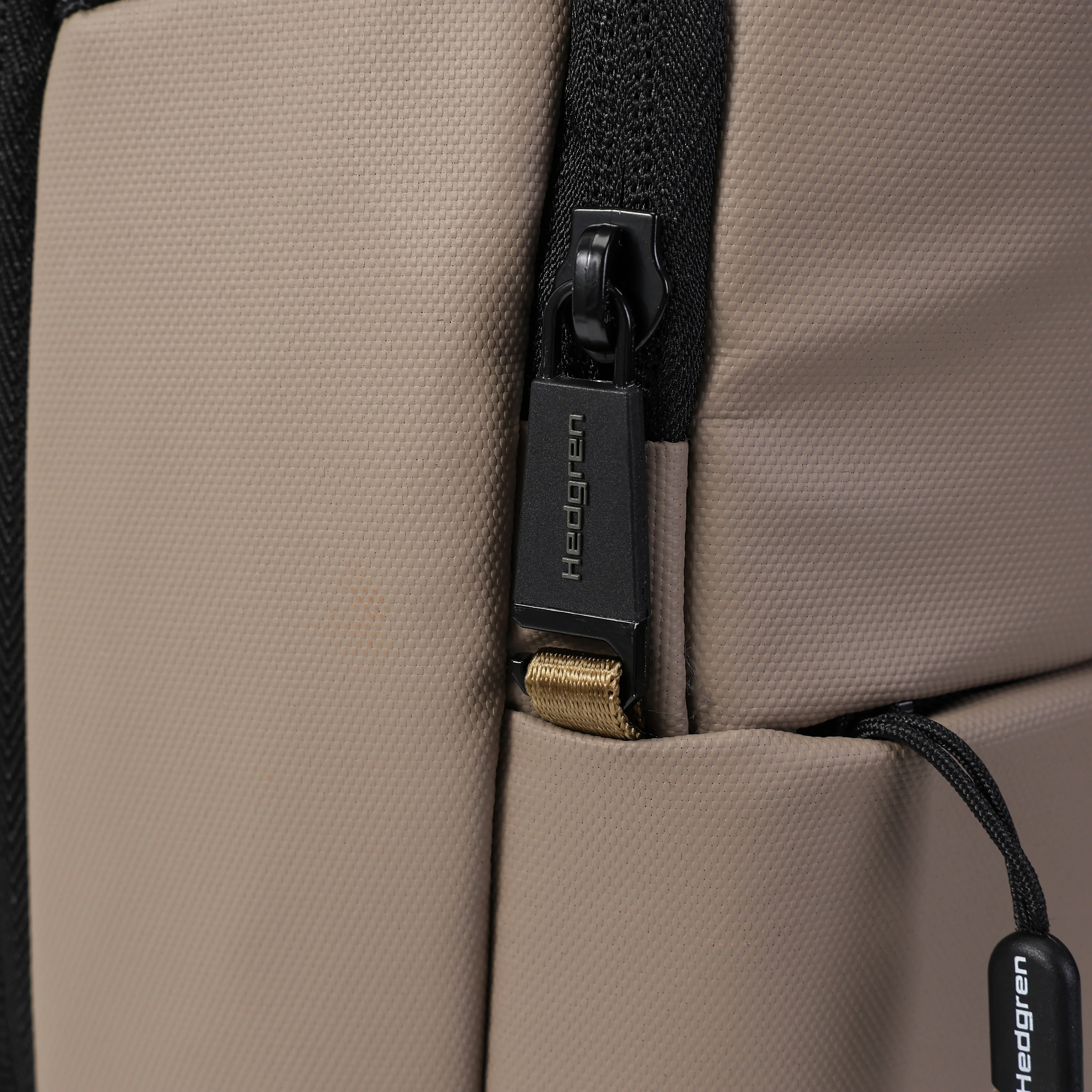 TRAM | 2 compartment Backpack 15.4" + RFID - Image 6