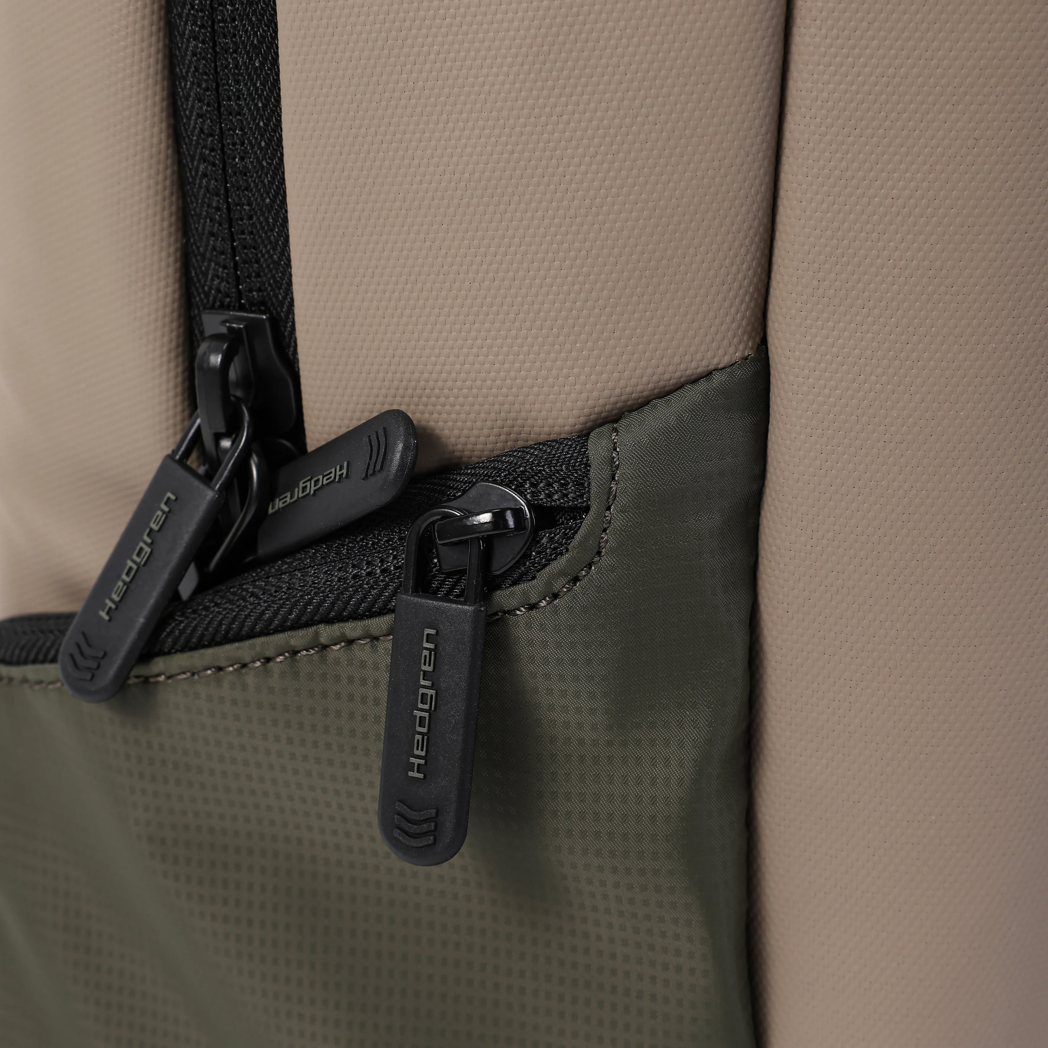 TRAM | 2 compartment Backpack 15.4" + RFID - Image 7
