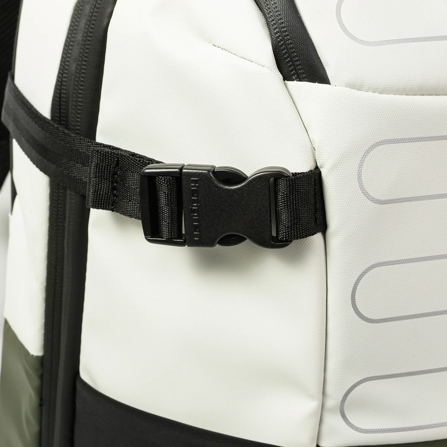 TRIP M P | travel Backpack M 15.6" + RFID - Image 5