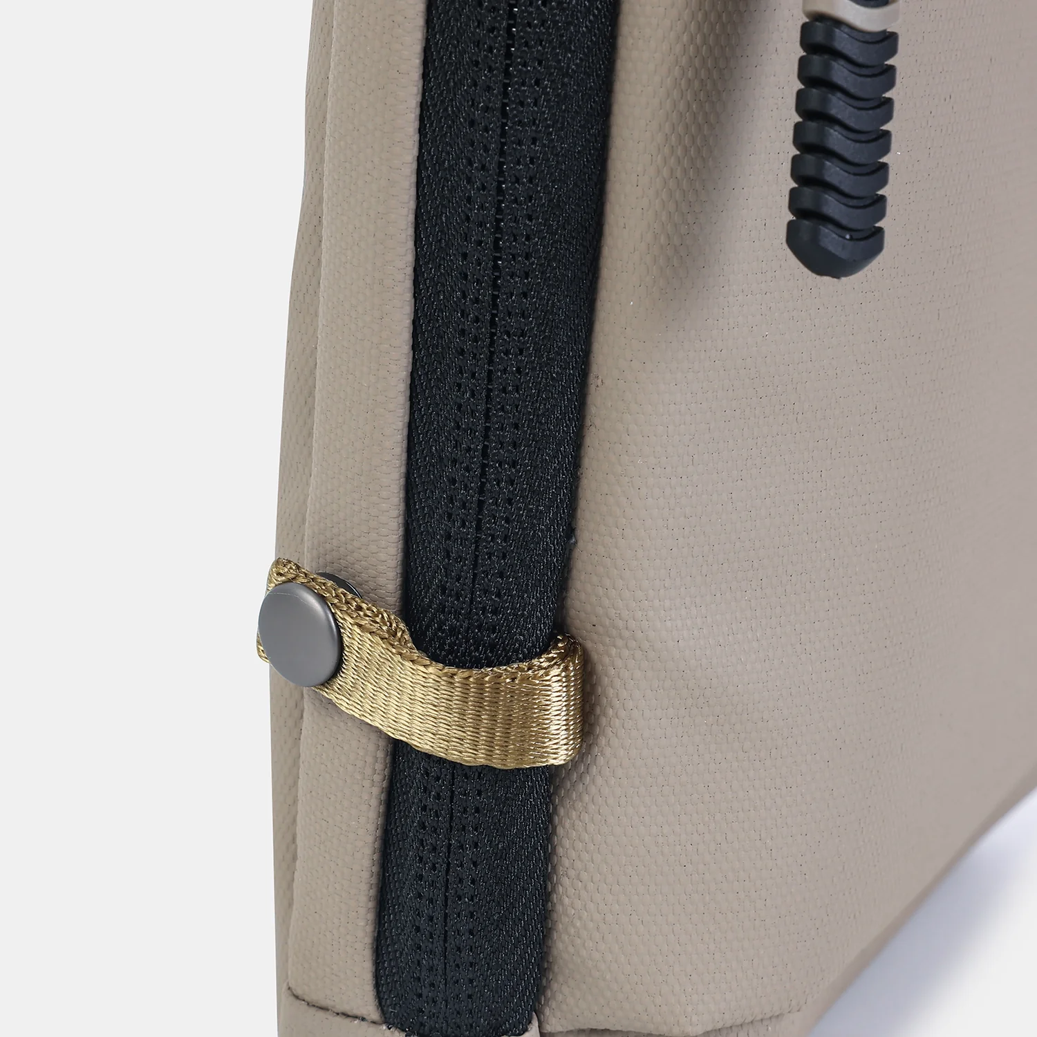 TURN | Small Crossbody + RFID - Image 6