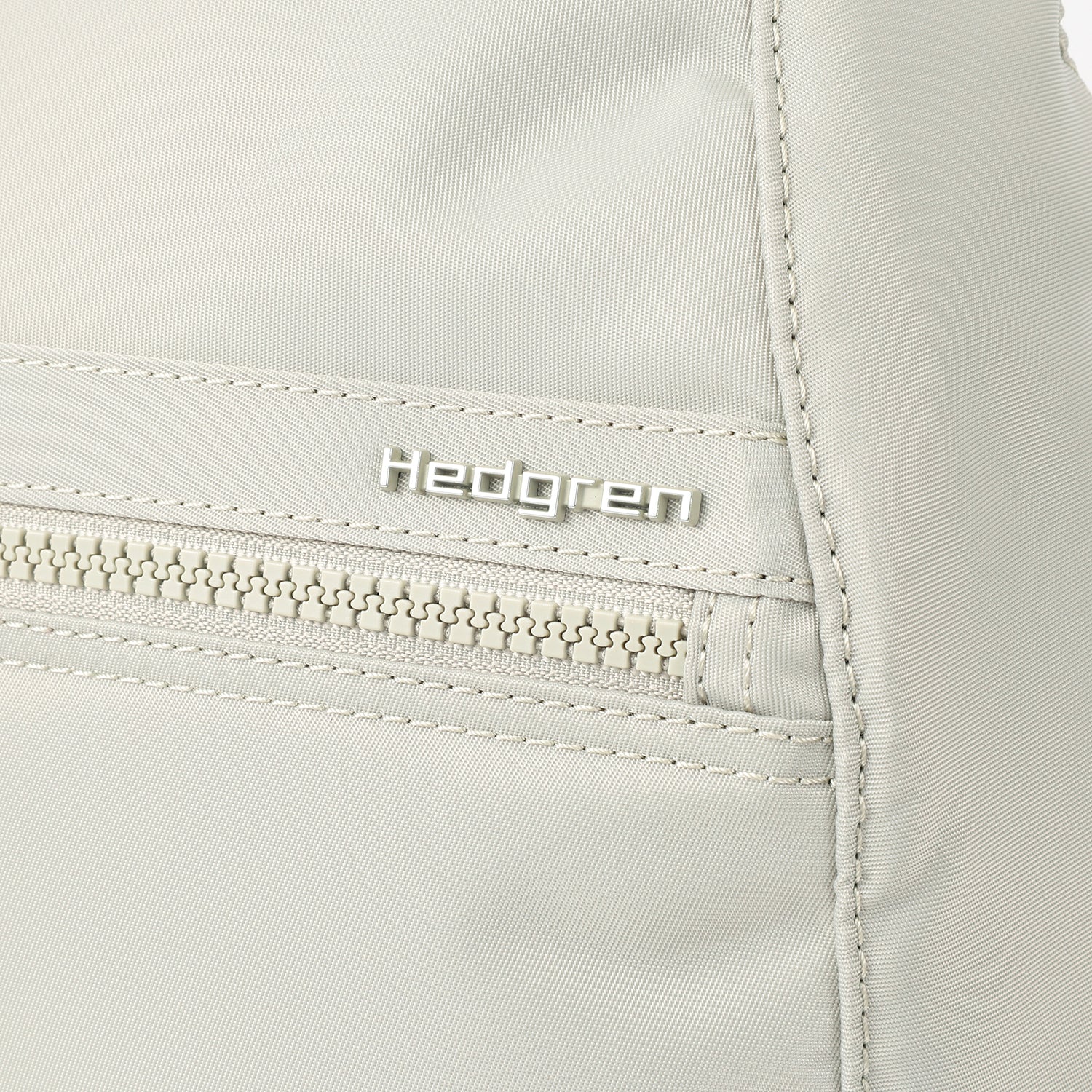 VOGUE | Small Backpack + RFID | 100% Recycled RPET - Image 4