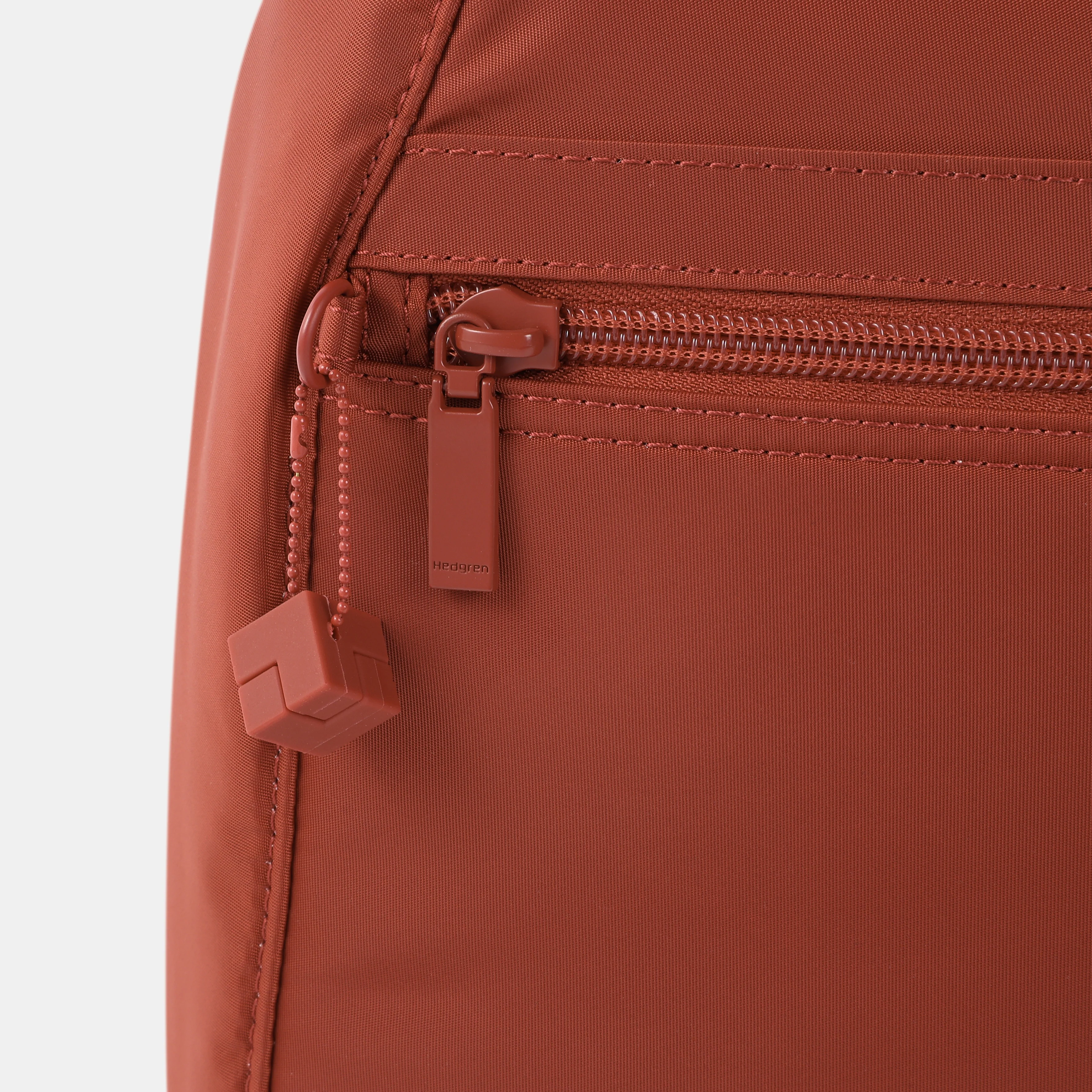 VOGUE Small | Backpack S + RFID - Image 5