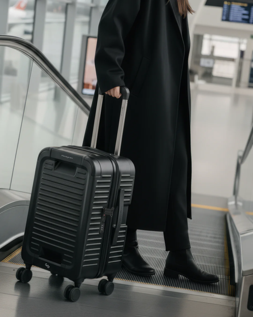 YUNO M EXP | Medium Check-In Spinner 65 cm Expandable + TSA - Image 19