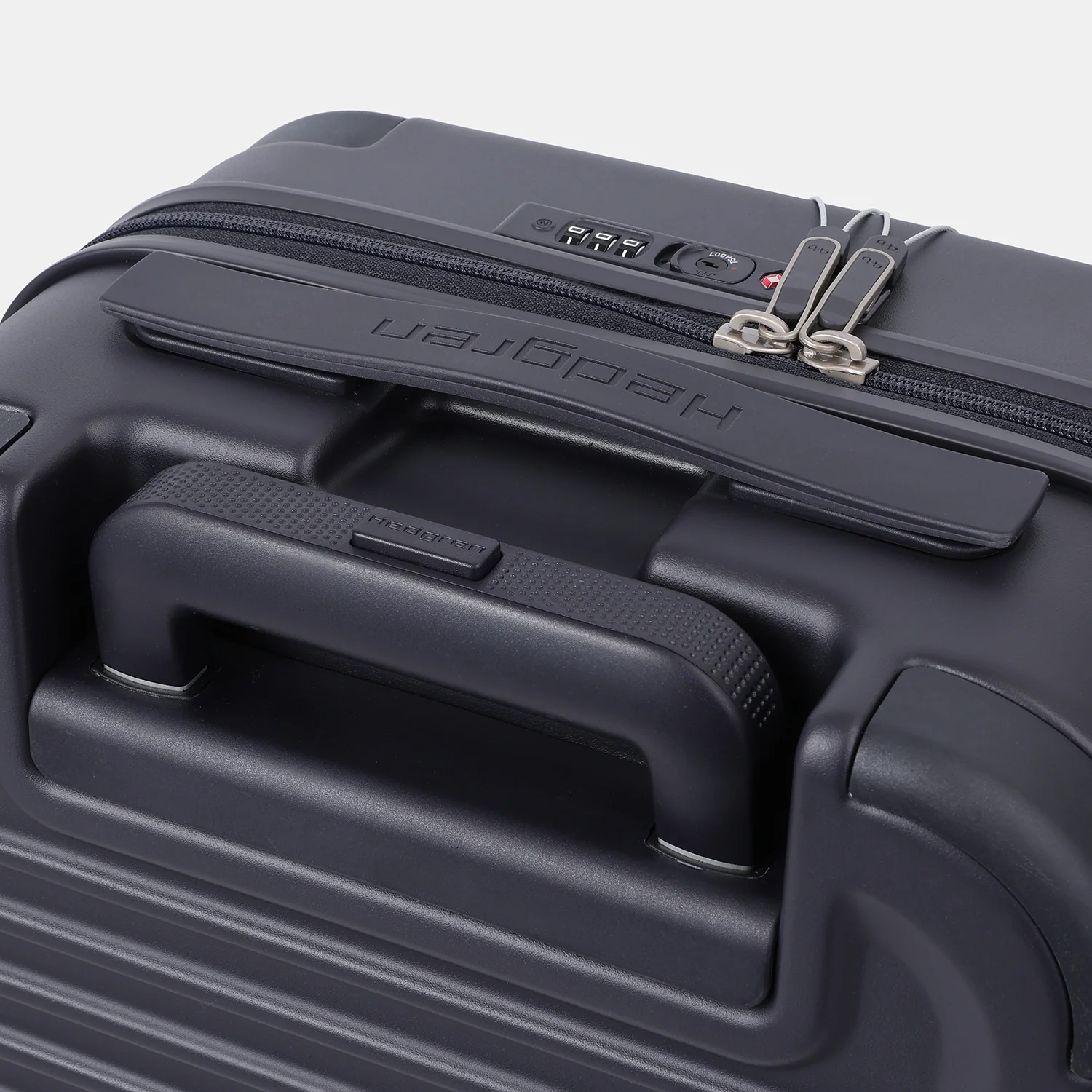 YUNO S FP | Cabin Spinner 55 cm + Front Pocket + TSA - Image 9